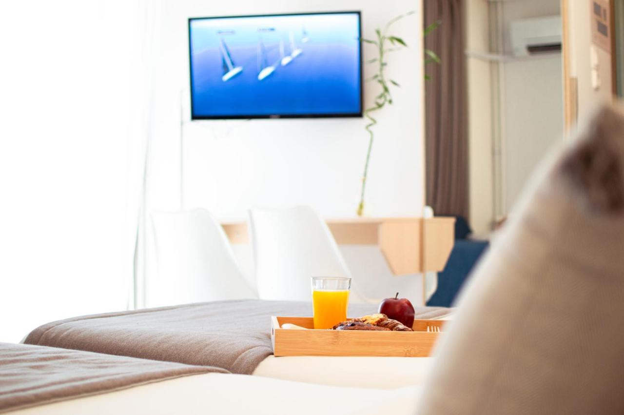 Acropol Hotel Athens Ngoại thất bức ảnh