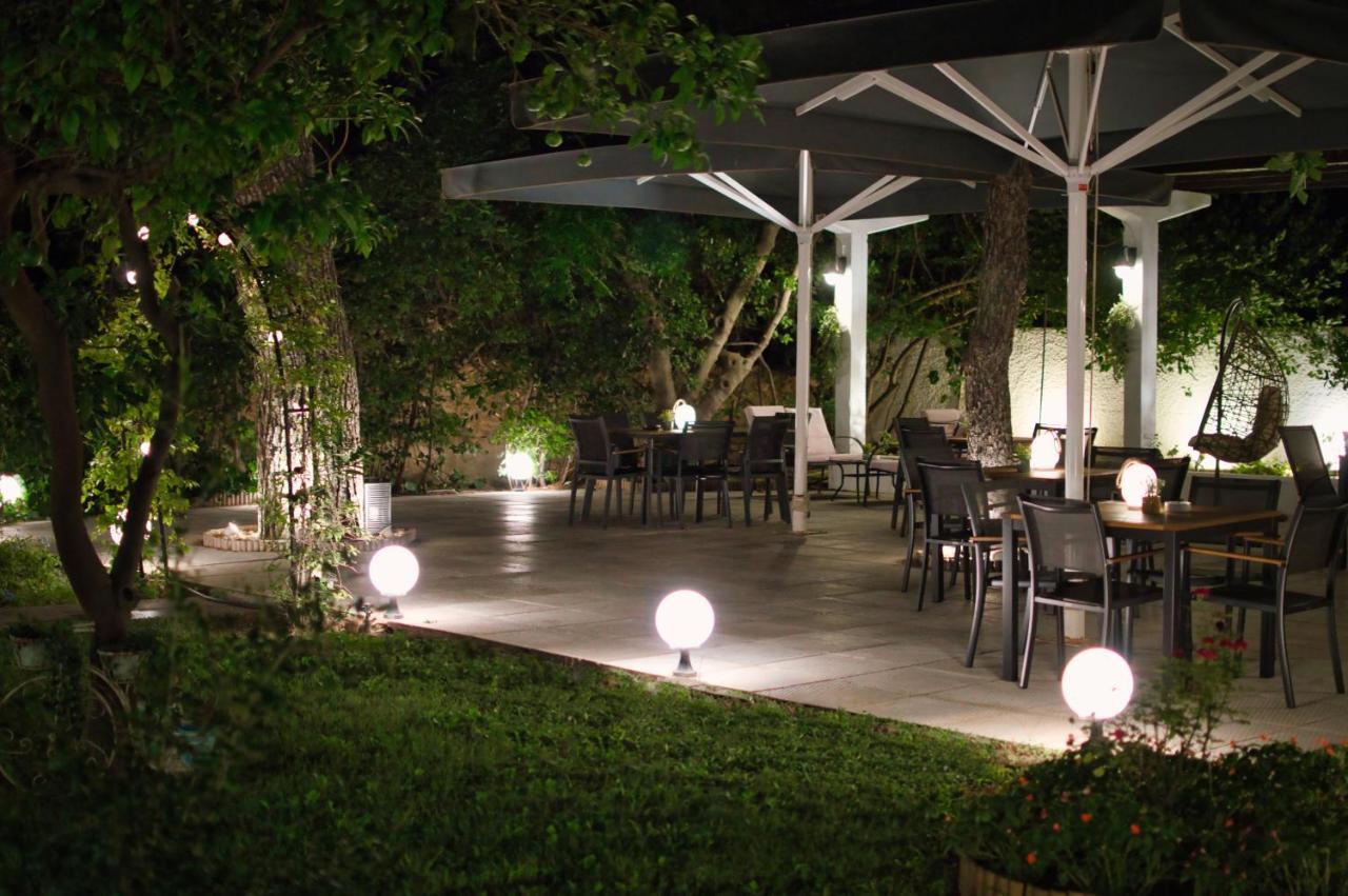 Acropol Hotel Athens Ngoại thất bức ảnh